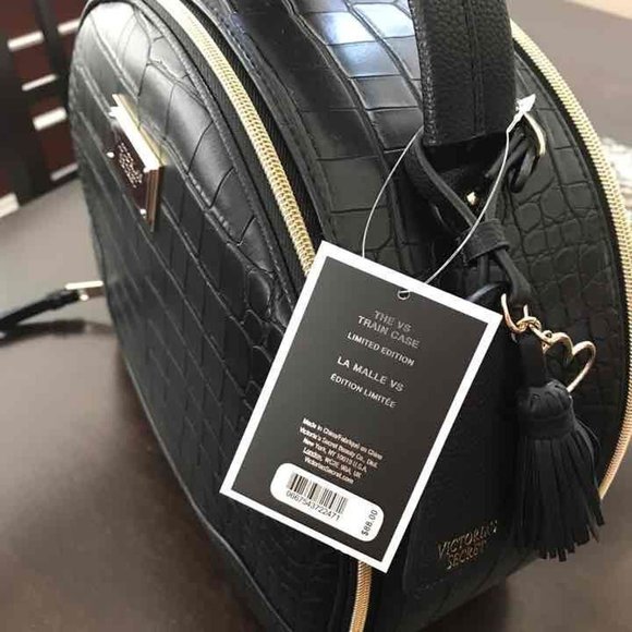 51SoxSrIOUL._AC_UY200_.jpg Victoria\'s Secret La Malle Limited Edition Train case